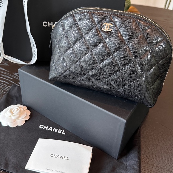 FULL SET - CHANEL Black Caviar Quilted Zipped Cosmetic Case - Picture 2 of 13
